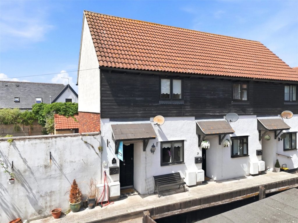 Southgate Mews, Great Wakering, Essex, SS3 0DW