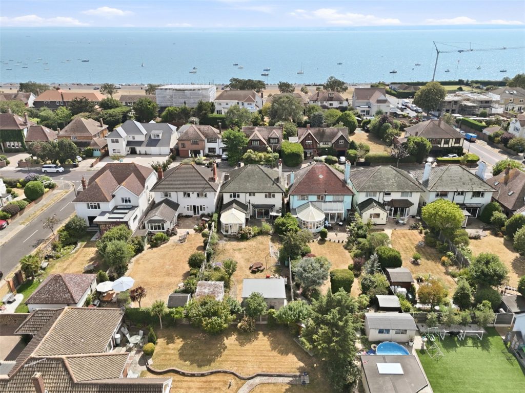 Burges Road, Thorpe Bay, Essex, SS1 3JL