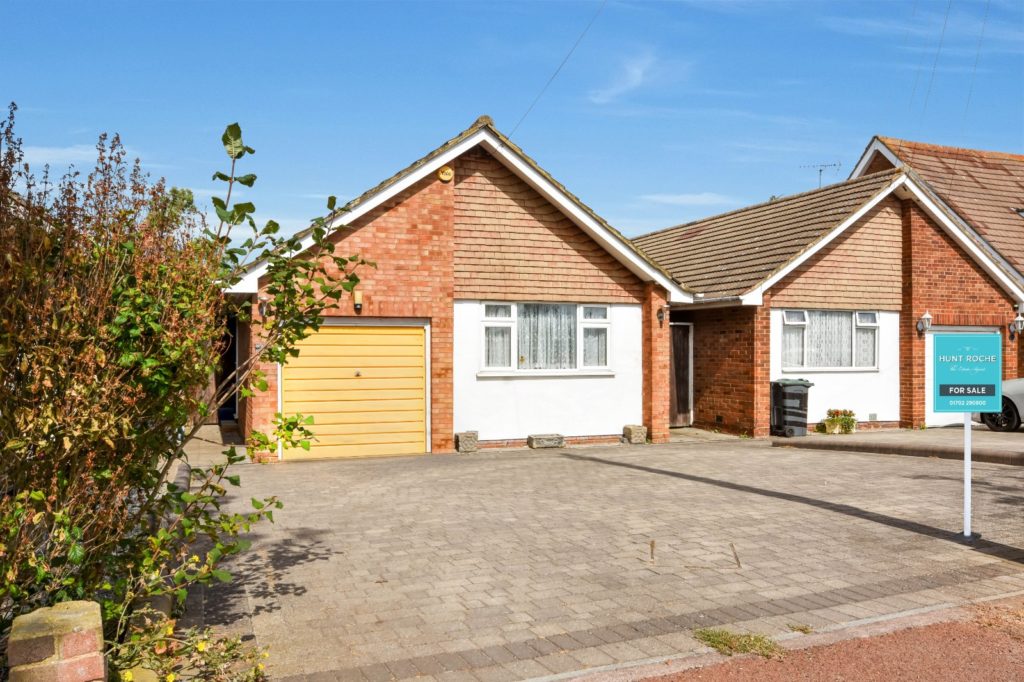 Wakering Road, Shoeburyness/Great Wakering Borders, Essex, SS3 9TW