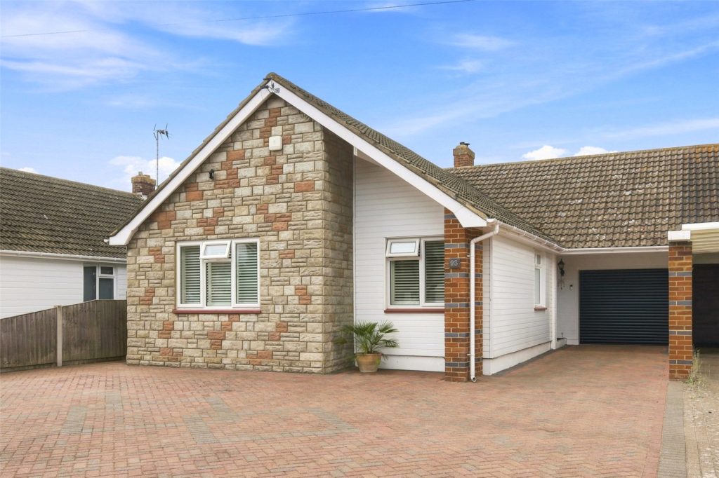 Maplin Way, Thorpe Bay, Essex, SS1 3NL