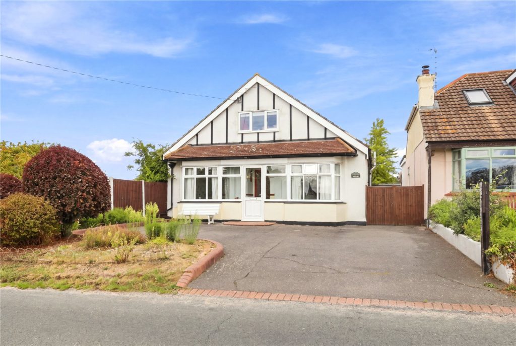 Barrow Hall Road, Little Wakering, Southend-on-Sea, Essex, SS3 0QW