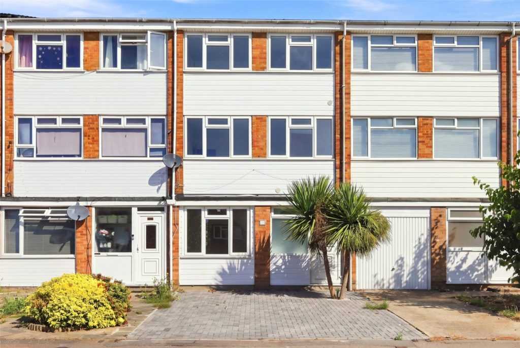 Butterys, Thorpe Bay, Essex, SS1 3DT