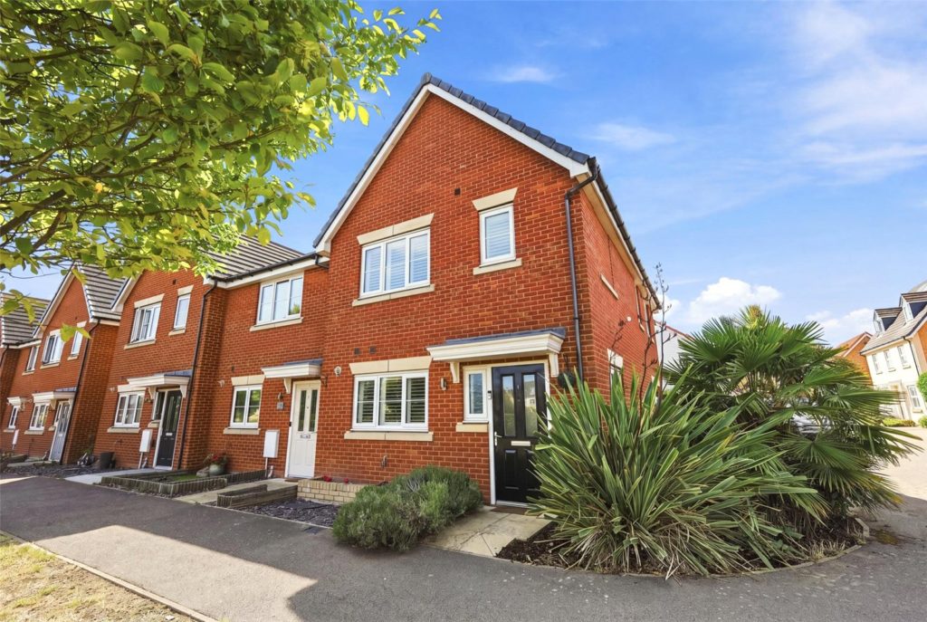 Shires Way, Rochford, Essex, SS4 3FL