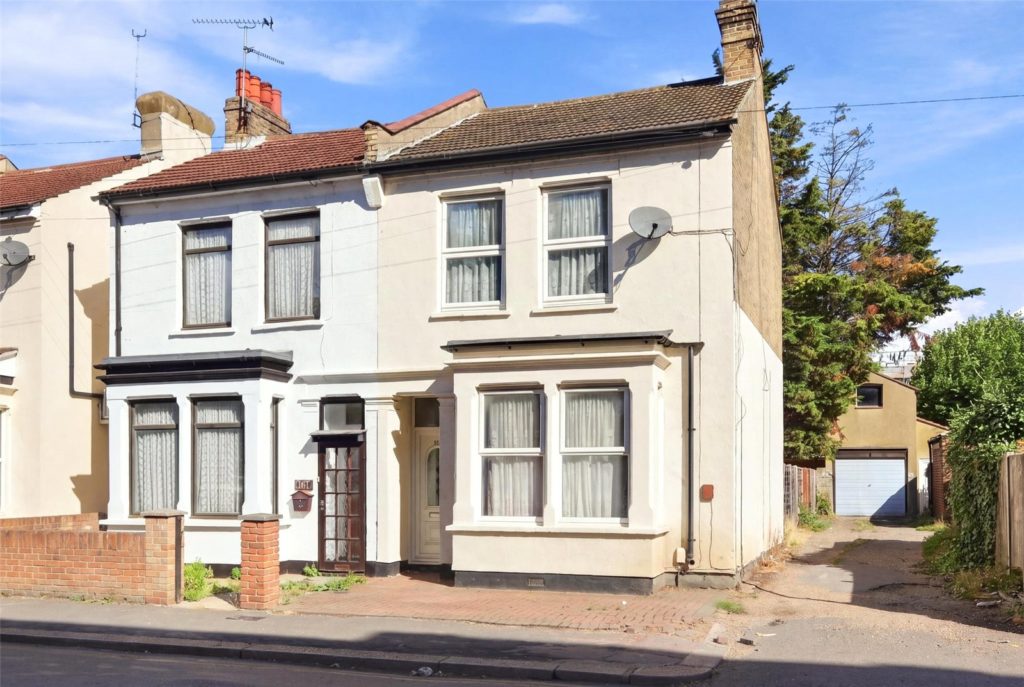 Guildford Road, Southend-On-Sea, Essex, SS2 5AR