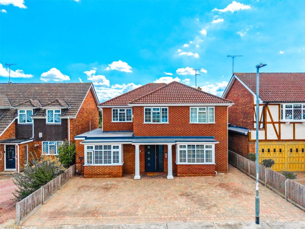 Martingale, Benfleet, Essex, SS7 3DP