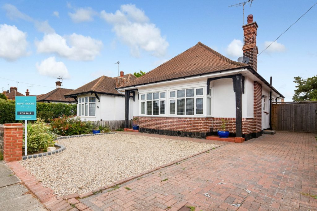 St. Andrews Road, Desirable Thorpedene Location, Shoeburyness, Essex, SS3 9JJ