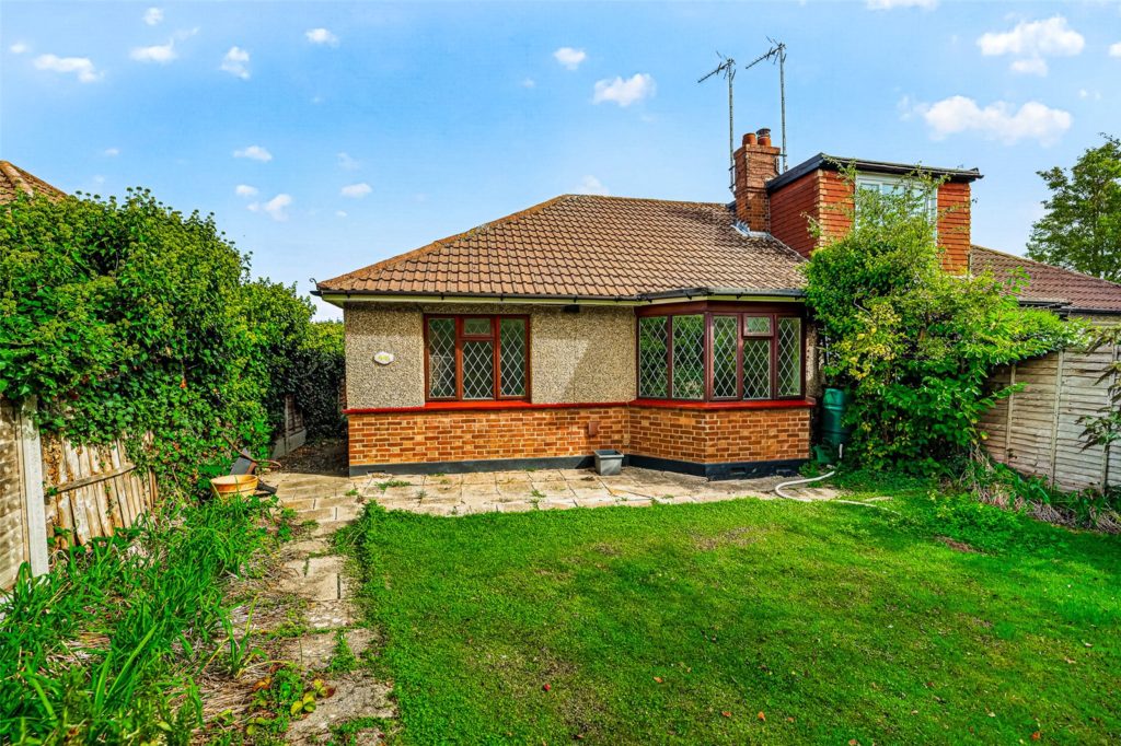 Arterial Road, Leigh-on-Sea, Essex, SS9 4DY