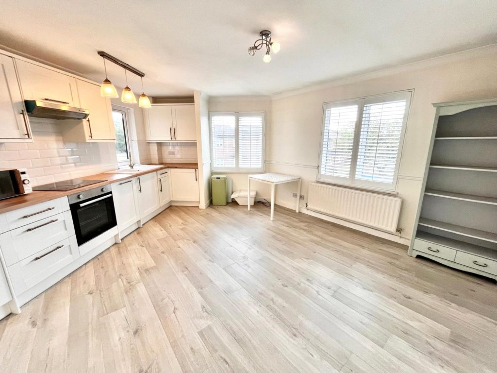 Lundy Close, Southend-on-Sea, Essex, SS2 6HB